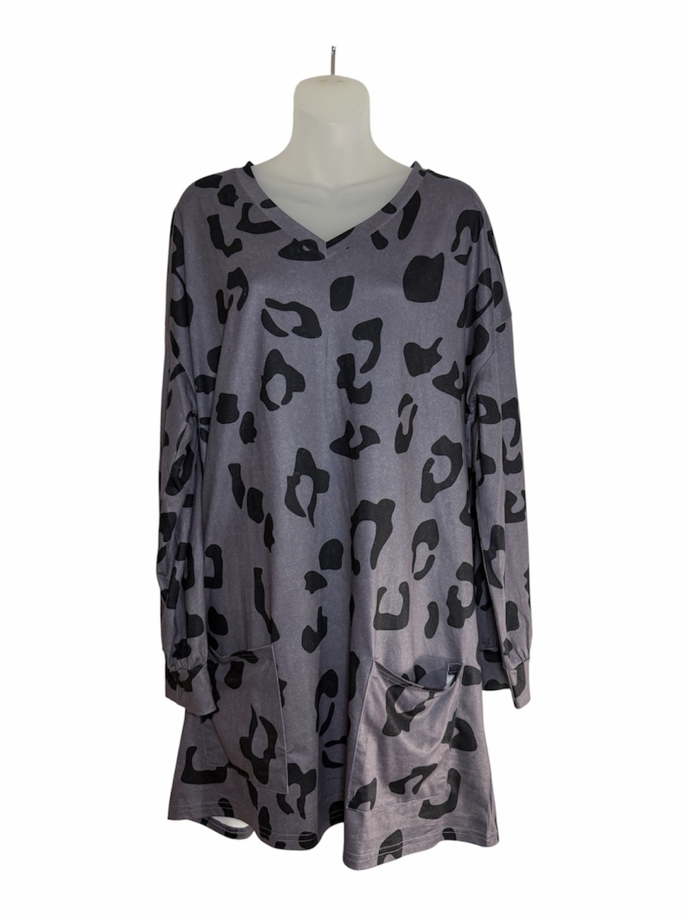 Gray Leopard Print Oversized Tunic Dress With Pockets Size XL V-Neck Long Sleevr
